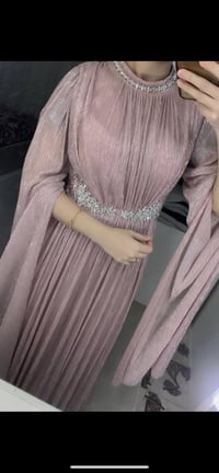 فستان • ملبوس مرة • ٣٨ ٤٠ ٤٢
