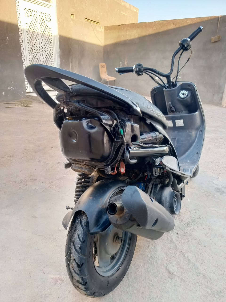 ماكس منغولي لبيع دراجه خير من الله ماناقصهه شي    ديوانيه حمزه شرقي  ***********
