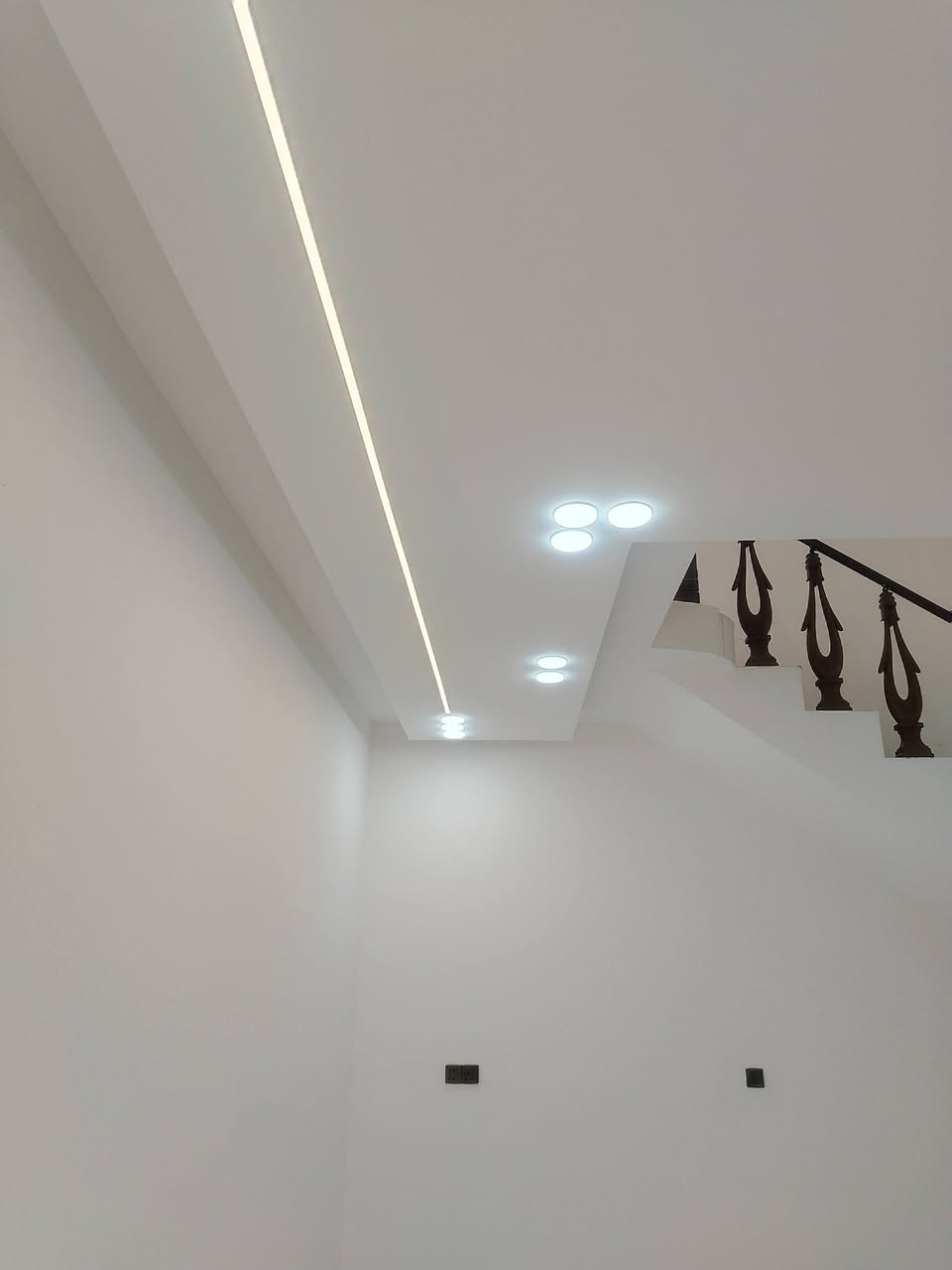 #بيت للبيع ركن
#أبوابه المثنى بناء شخصي نفسه صاحب الدار
 #مساحه ( 280) لبيت فارغ
#تدفع ( 65)
#بشهر ( 500 ألف)
#ملاحظة الكفيل يبقة نفسه 
#السعر( خاص)

🔴 للأستفسار أكثر مراجعة (مكتب # ابو مصطفى_ _للعقارات
🔺 العنوان السماوه-السايدين-تقع-بين-الحيدريه-وحي-الشرطة٠٠ مقابيل ال دلي

👇👇👇👇👇👇👇👇👇👇👇
#الاتصال_بالرقم
***********
***********
