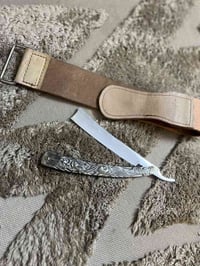 معدات حلاقة • مستعملات