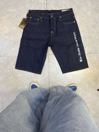 برمودة EVISU • صنع اليابان • قياس ٣٤