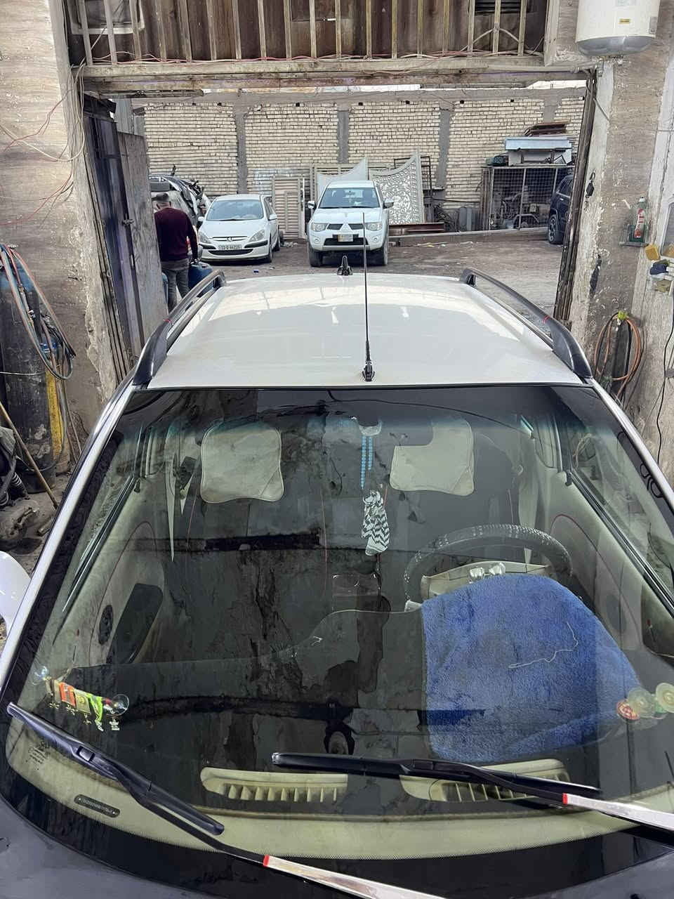 للبيع كيوكيو ٢٠١٠ سيارة جاهزه أي نقص مابيها سعره ٣٢ وبيها مجال عنوان بغداد الكفاح ***********
