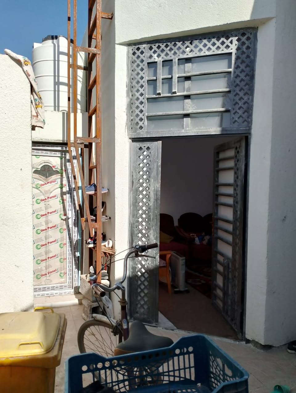 سلام عليكم بيت البيع. جاعز مساحه) زراعي 100)
بل عاكوليه محيله) 
الغرف 2)
ودوانيه ومطبخ) 
وحمامات) 
كونكريت صبابه سراميك) 
بياض) 
بيت كامل مكمل) 
السعر (70)   
(ملاحضه) انه( دليل) ااتواصل ***********محمد
