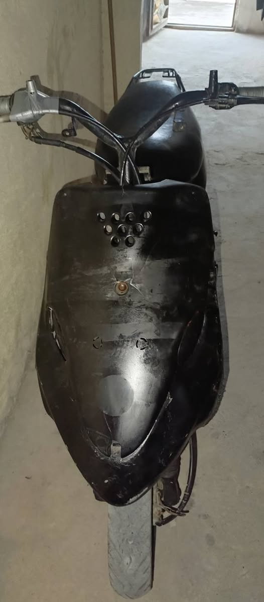 سلام عليكم دراجة للبيع بيجي حربي المكينة توني شديتهة مال حاوية الدراجة يعني صدك ناعمة كلش التأيرات جدد تجي تفحص وتاخد المكان بو الخصيب عويسان شارع القصور السعر 200 وبيهة مجال للشراي مال تجي وتكلي رالية ترة رمضان وماكو دراجات هذا رقمي موجود واتساب ***********
