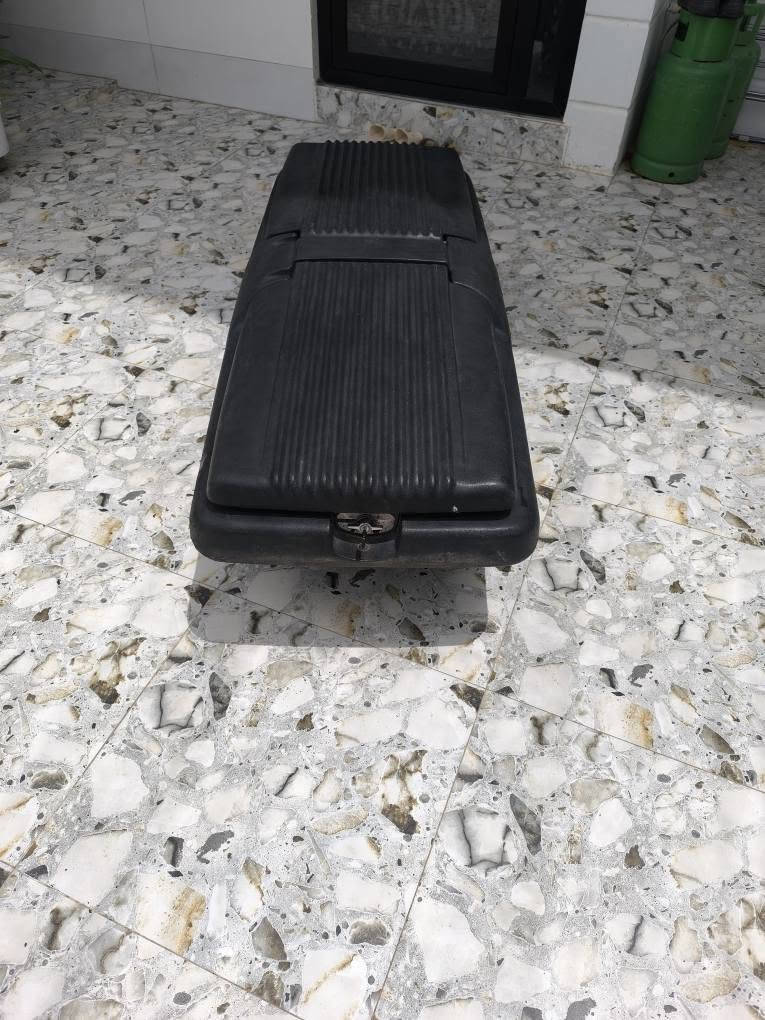 سندوقی دوای پیکاب دو دەرگا مەزبوت کلیلو قفڵی لەگەڵە نرخی 240 شوێن کەلار *********** كالار, السليمانية
