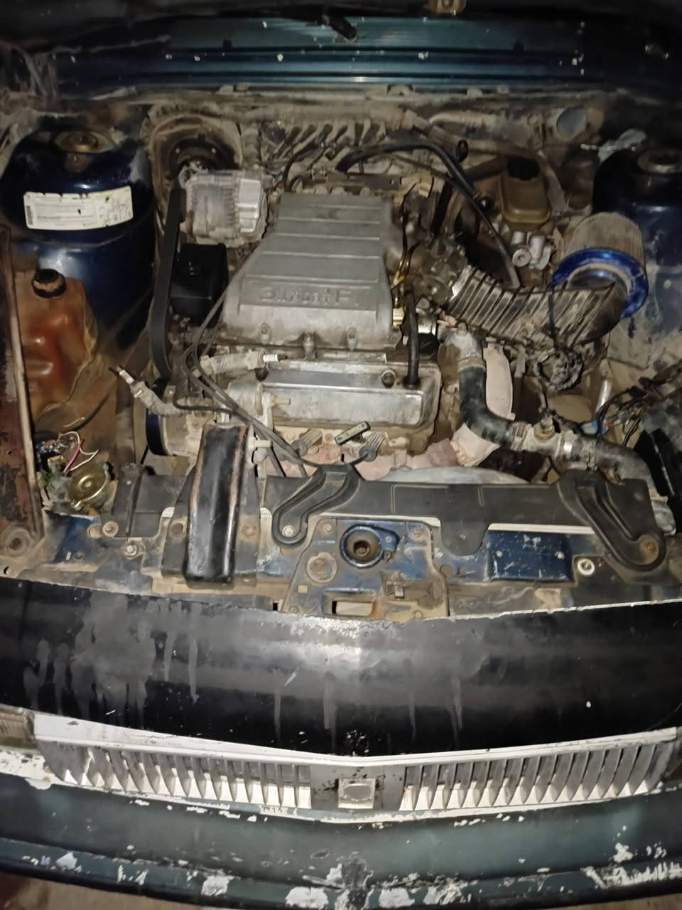 سياره موديل 90 لبيع 25 مكانه ديالى بعقوبة تحرير ***********
