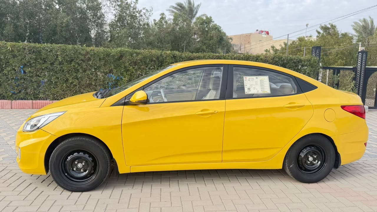 سلام عليكم ورحمة اكسنت لبيع موديل 2016سيارة جاهزة من كلشي مكينة كير صدر تبريد مكينة 1600 دوش سيارة خليجية بدون أي حادث السعر 90 وبيها مجال مكان السيارة البياع الاتصال ***********
