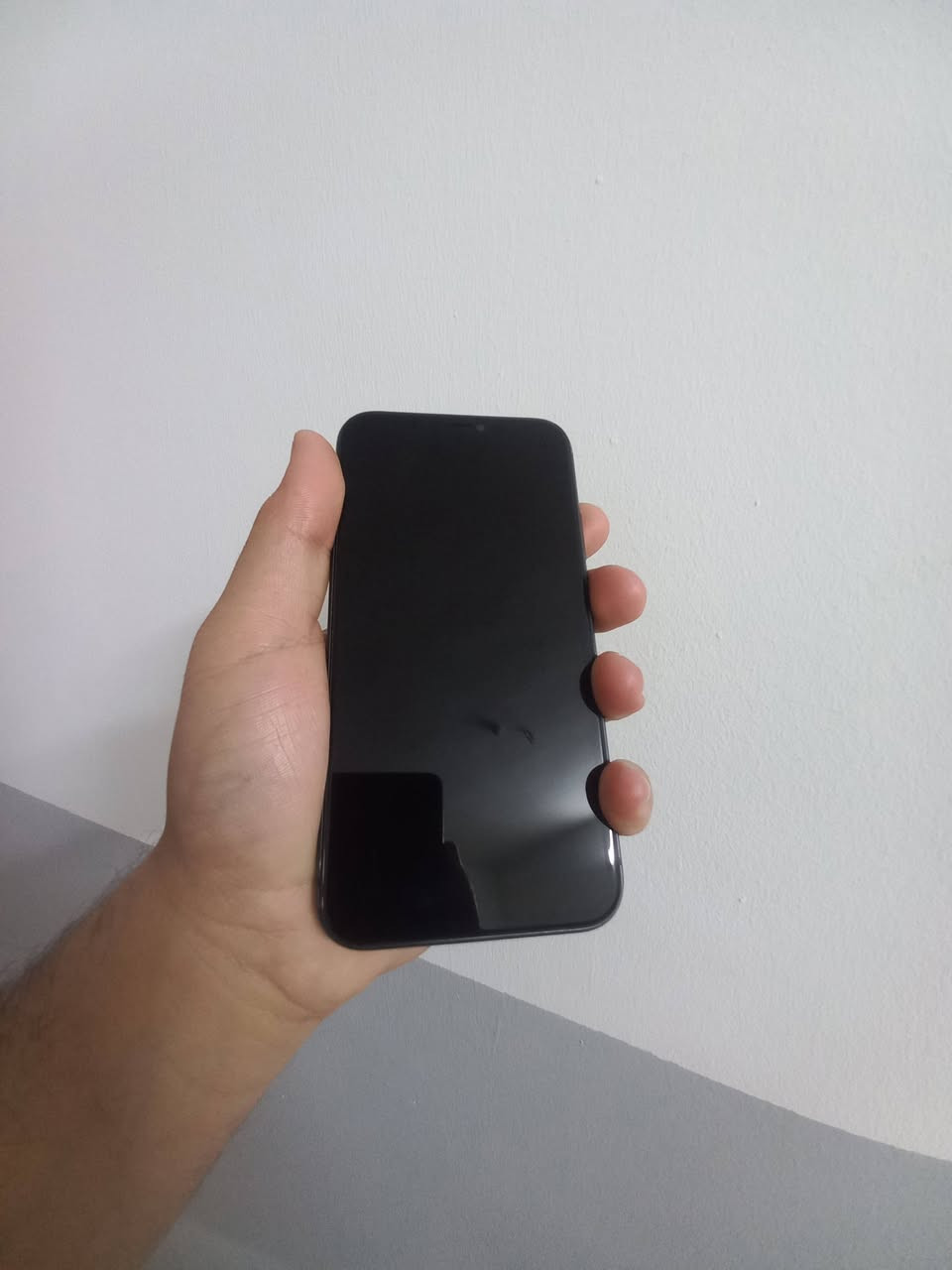 ايفوان 11 عادي لبيع جهاز جديد ذاكره 128 
مبدل شاشه اصليه وكاله 3خيارات فيس ايدي شغال 
وبطاريه 100 نوعيه حيل زينه ..
سيمكارت شغال وايفاي شغال كامراته حيل حلو تصويرهنه دمعه السعر 180 وبيه مجال ***********
