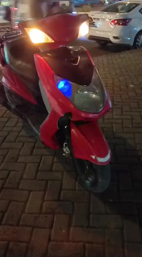 سكنس فحل كابريتر كهربائيات كلها شغاله كامله من كلشي سلف هندر شغاله كامله مكمله تخم تاير جديد مدينه الصدر *********** السعر 475 او بيها مجال
