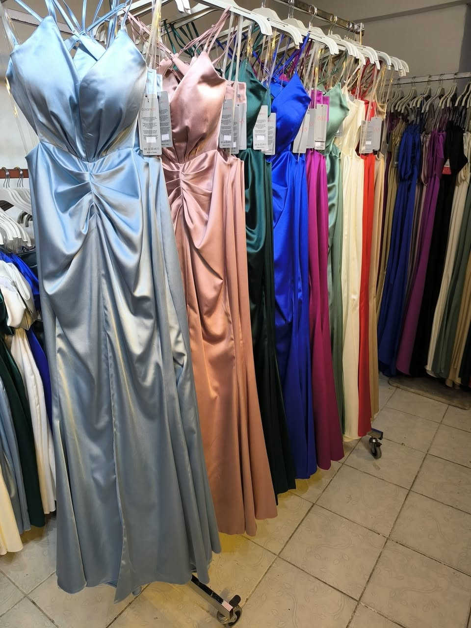 شروة فساتين سهره العدد 400             السعر 15💲🔥
https://t.me/+GiDVuY0n6UNiZDVk

مجموعة الشروات النسائية على الواتس اب 👇🔥
https://chat.whatsapp.com/CKS3WoKK2X3D5YevOik4Nc


**إذا كنت صاحب هذا الإعلان وتريد حذفه لأي سبب، رجاءا أرسل رسالة إلى الدعم الفني**