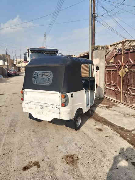 سلام عليكم تكتك للبيع موديل 18 محوره وجاهزه محرك 25 جديد اوراق اصوليه تكتك جاهزه من كلشي مكانها حصوه ***********
