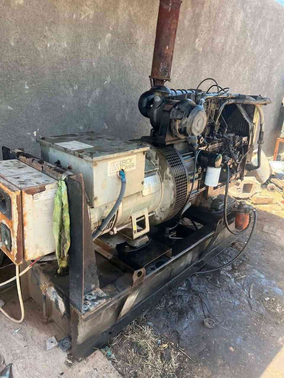 مولد للبيع دويز الماني 
20 كيفي 
العنوان بابل 
السعر 12  ورقة وبي مجال 
***********
