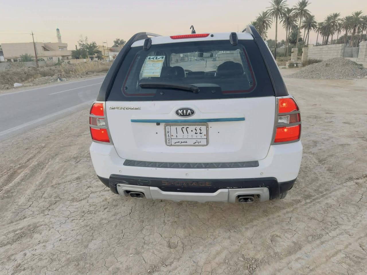 سبورتج موديل 2009 بيها صبغ بنيد فقط محرك كير جديد تخم تاير جديد صدر جديد كشنات جلد حساسات خلفي كامره شاشه تبريد ثلج رقم ديالى سعرها ١٢٢ بيها مجال *********** مكان سياره ديالى
