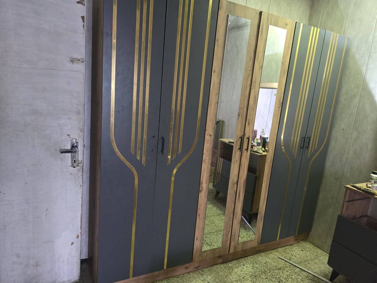 كنتور للبيع 6بوب اي ضرر مابي السعر150 وميز مرايا سعر50
العنوان بغداد الصالحيه


**إذا كنت صاحب هذا الإعلان وتريد حذفه لأي سبب، رجاءا أرسل رسالة إلى الدعم الفني**