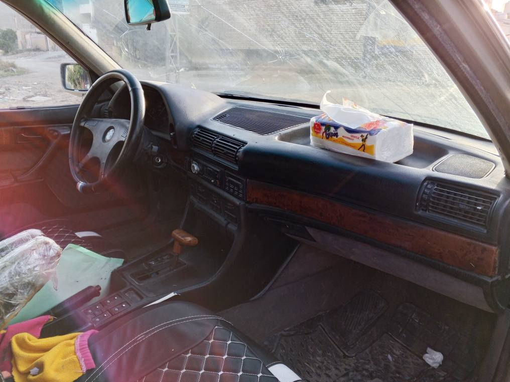 سلام عليكم 735مكينه 30مكينه كير مكفولات صدر خلفي إمامي جديد تخم تاير جديد ضفيره جديده كهربائيات كلها شغاله تبريد نقص فقط الفان تشغله فقط دواخل مخمل صبغ عام بدون ضربه ولا معجون مكفوله من الضربه سنويه ساقطه 6اشهر رقم انبار تحويل مباشر بيع أو مراوس شعندك نزل مكاني أبو غريب قرب مطار بغداد ***********واتساب *********** بغداد, العراق
