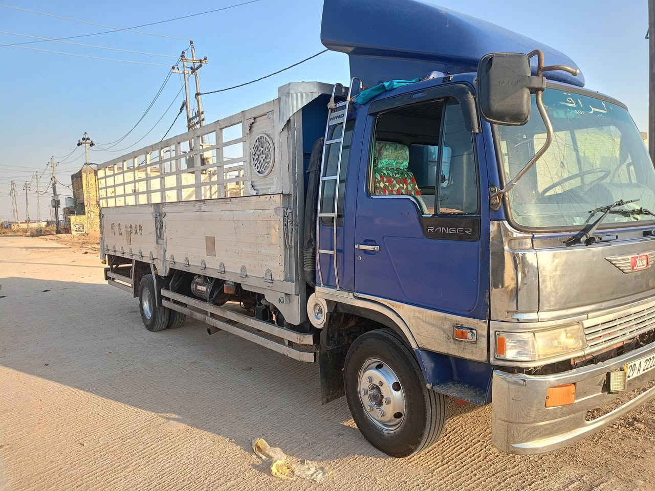 السلام عليكم  هينو طيره ٦اوربع ابلادي مكينه 80عادي جديده لاصرف ولا بخار تخم تاير جديد حداديه فول رقم انكليزي بسمي او هذا رقمي ***********
