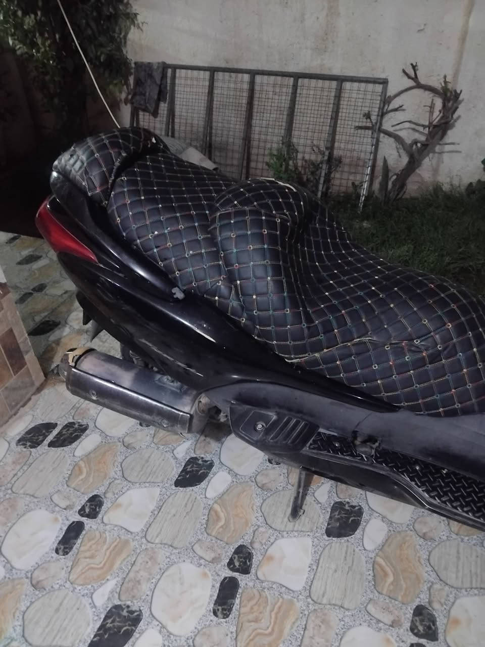 دراجة فورزه 0/8 للبيع ماناقصه اي شي الشراي يتصل على ***********
