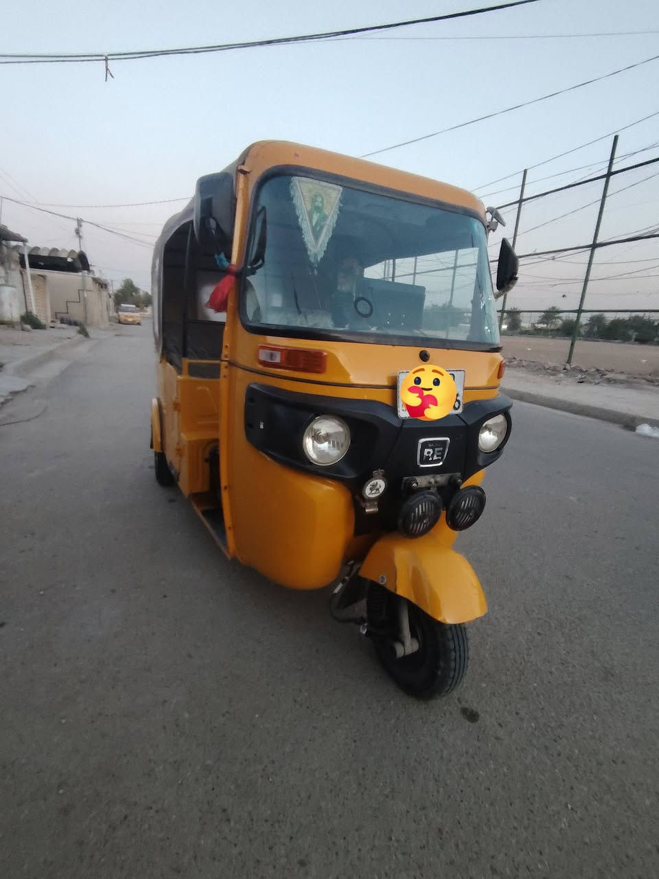 سلام عليكم تكتك للبيع رقم وسنويه رقم بغداد موديل 22شهر11 المكان الزعفرانية السعر 8ملاين الرقم ***********
