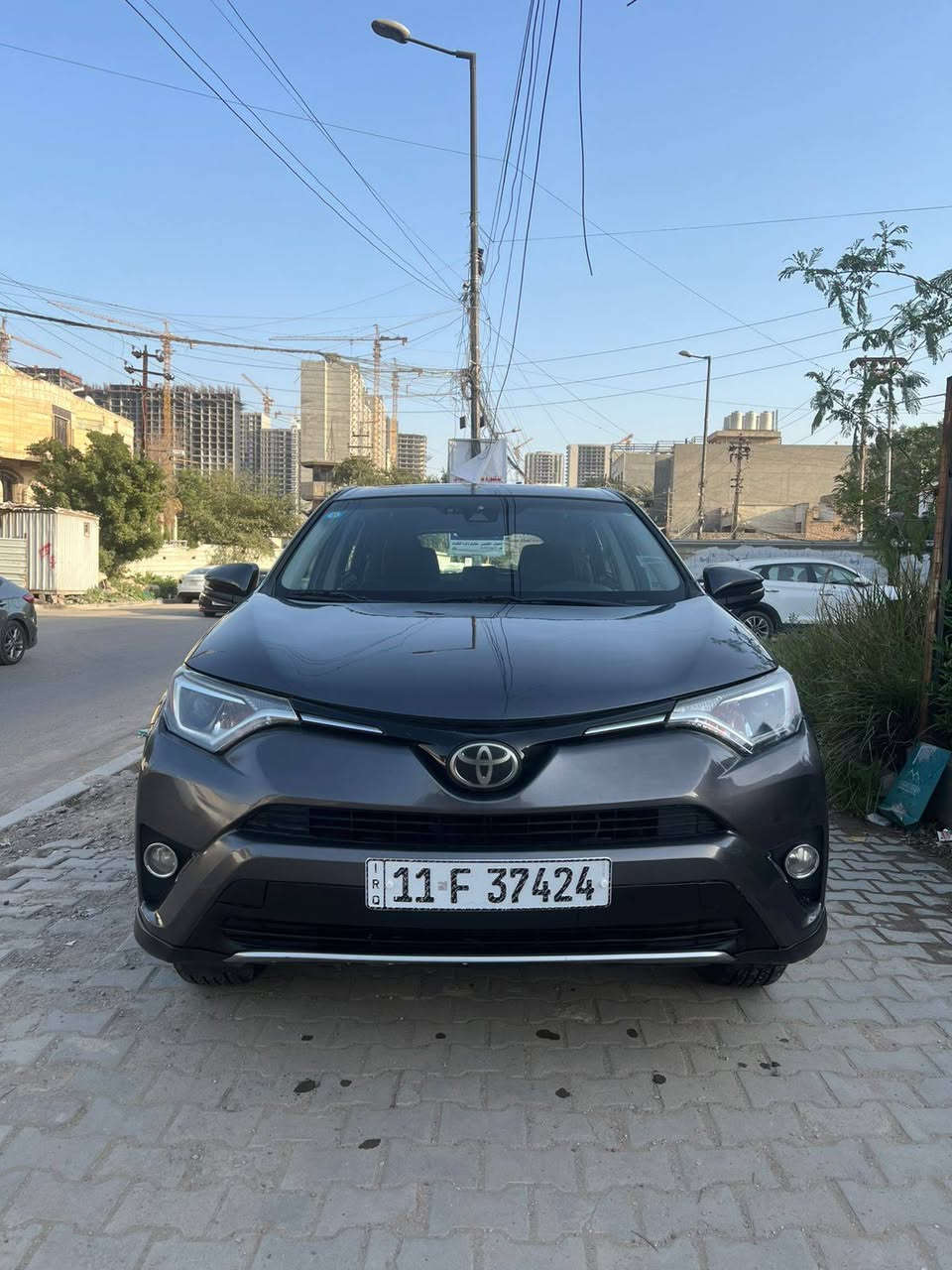 راف4 موديل2018Xle
رقم بغداد هزة وسنوية جدد وبأسمي
جاهزة للاخير صبغ ٣ قطع بدون دواخل وصور الظرر مرفقة
كير ومكينة مكفولات ماشية ٦٠الف 
معروفة مواصفاتهة فتحة وشاشة وكامرا وتحكم ستيرن رادار تحديد مسار وبقية المواصفات المعروفة
عارضهة ١٥٢ وبيهة مجال 
مكان السيارة بغداد مقابل مرور الطوبجي
للاستفسار الاتصال ***********
