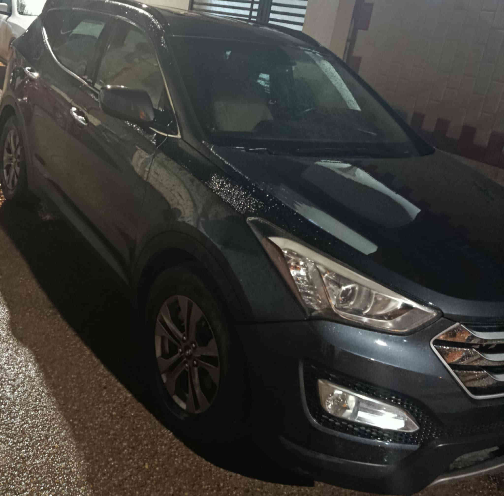 السلام عليكم سنتافي 2016.
وارد امريكي مكينة أربعة سلندر 2400  ضربتهه بالجنطة بدون ايرباك 

ماشية 75 ميل رقم واسط بسمي 

مشروع وطني 

سياره احلوه كلش مال بيت 

استفسار اكثر اتصل*********** 
السعر 1450بي مجال
