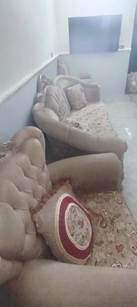 للبيع تخم نضيف جدا عشر مقاعد في البياع السعر 125 الف نهايته الاتصال 07...