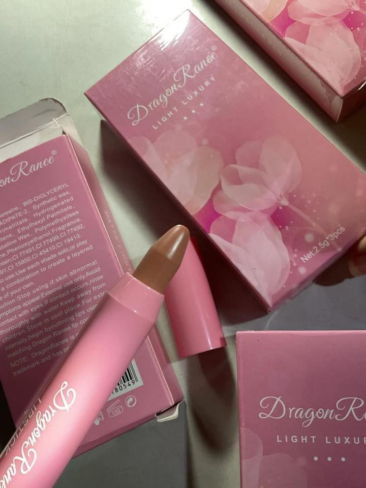 روج ليبستيك غير لامع من ماركة Dragon Ranee


**إذا كنت صاحب هذا الإعلان وتريد حذفه لأي سبب، رجاءا أرسل رسالة إلى الدعم الفني**