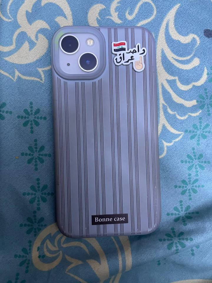 السلام عليكم ايفون١٣ عادي مكفول للبيع ذاكره ٢٦٥ كله شغاله و شرط النظافه سعره ٤٧٥.    
*********** واتساب
