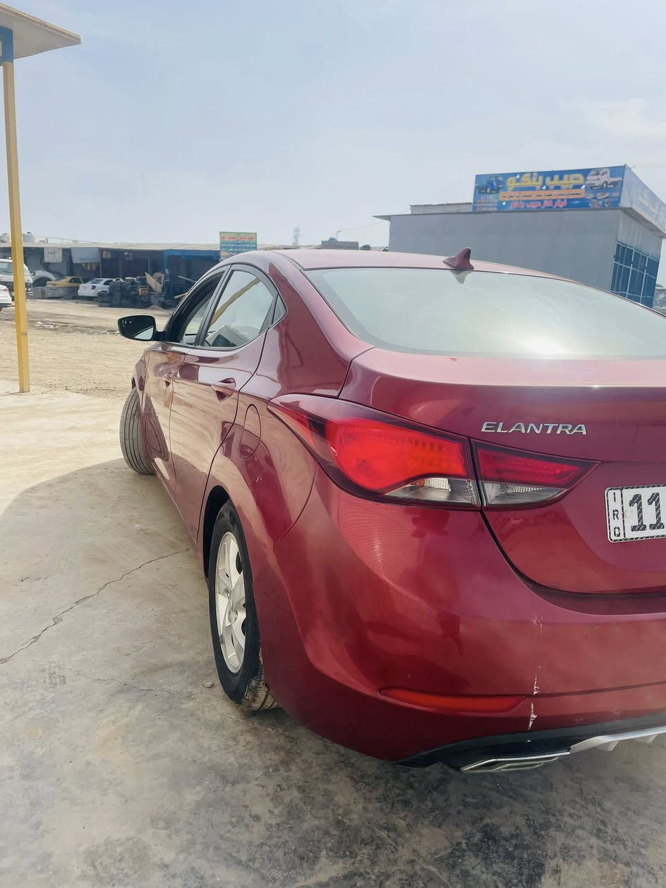 سلام عليكم النتره موديل 2015 ارقم بغداد سياره بيه 3 قطع صبغ مكينه 1800 دوش كير خير من الله حداديه تبريد سياره كل نقص ما بيه 
مكان بغداد المحموديه 
السعر 98 وبيه مجال 
***********
