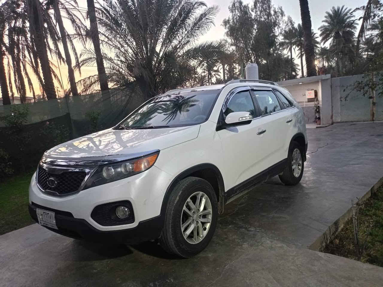 السلام عليكم سياره سورنتو موديل 12 تحكم ستيرن جهتين رقم بغداد المحرك مفتوح  2400- بيها تبديل بنيت اصلي السعر 128بيها مجال رقم إنكليزي مكاني بغداد الرقم ***********
