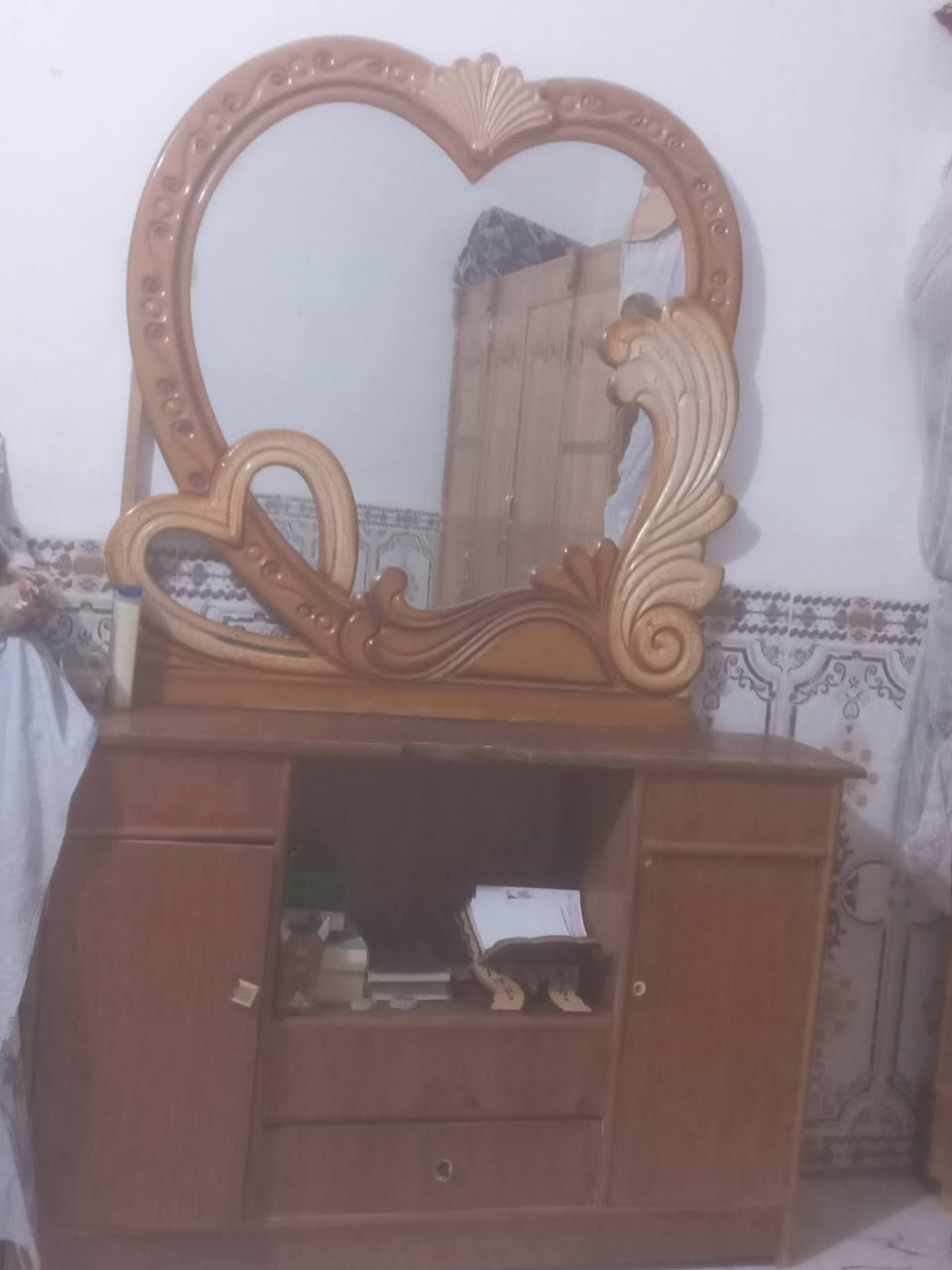 كنتور وميز امرايه للبيع السعر ٣٥٠


**إذا كنت صاحب هذا الإعلان وتريد حذفه لأي سبب، رجاءا أرسل رسالة إلى الدعم الفني**