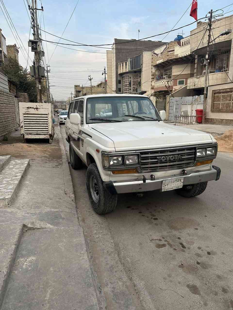 السلام عليكم الاندكروز موديل. 1989.
كير محرك بطه
سياره مصبوغه حزام. جماليه
 ملاحضه. سياره بيهه صوت ب لمكينه 
سعر 35.  رقم بغداد ب اسمي. 

مكاني بغداد ***********
