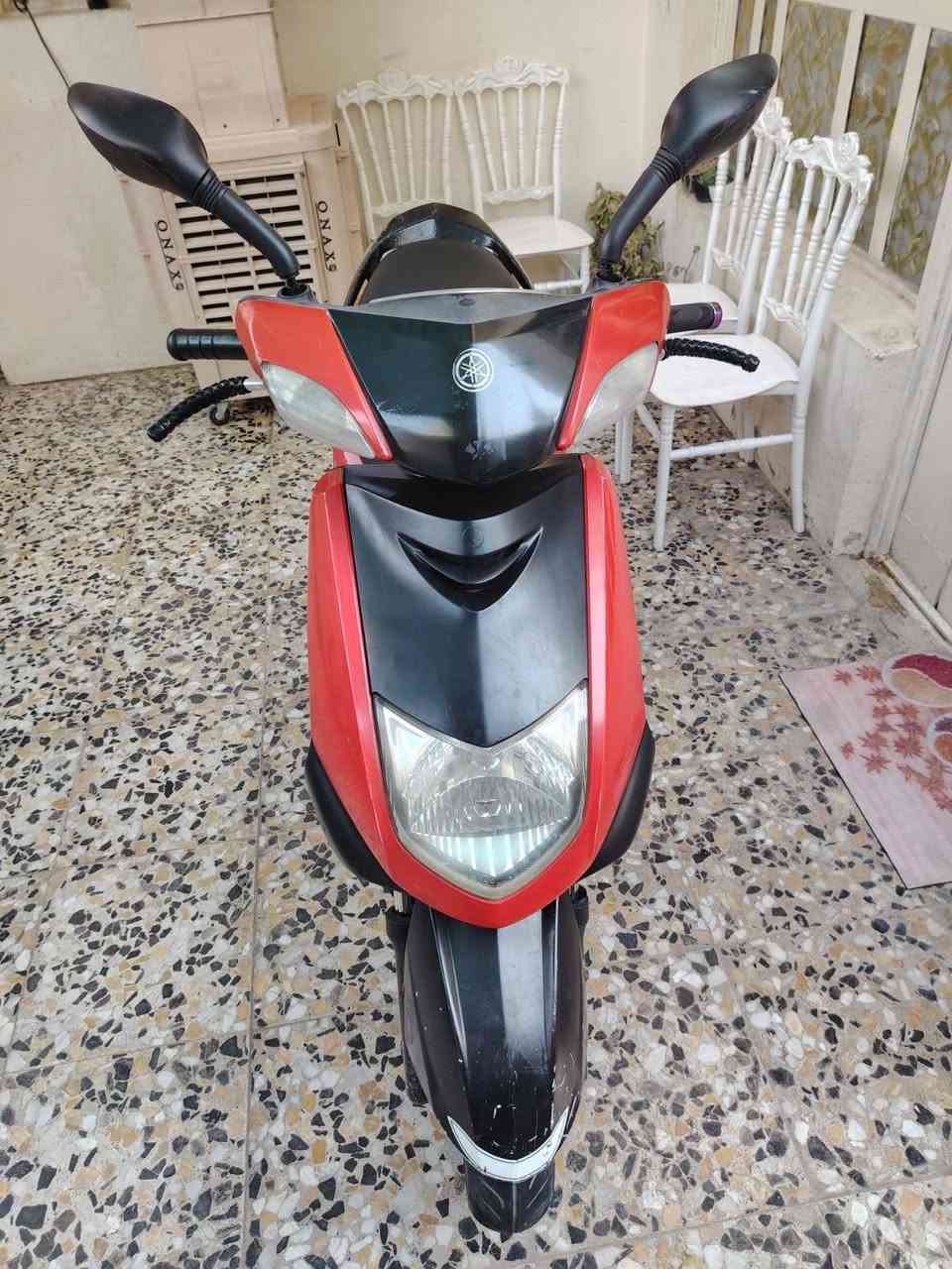 سلا عليكم دراجه سكنس نثيه ١٤٠ نضيفه وخير من الله كله شغاله سعر ٤٠٠ وبيه مجال مكان زعفرانيه ***********
