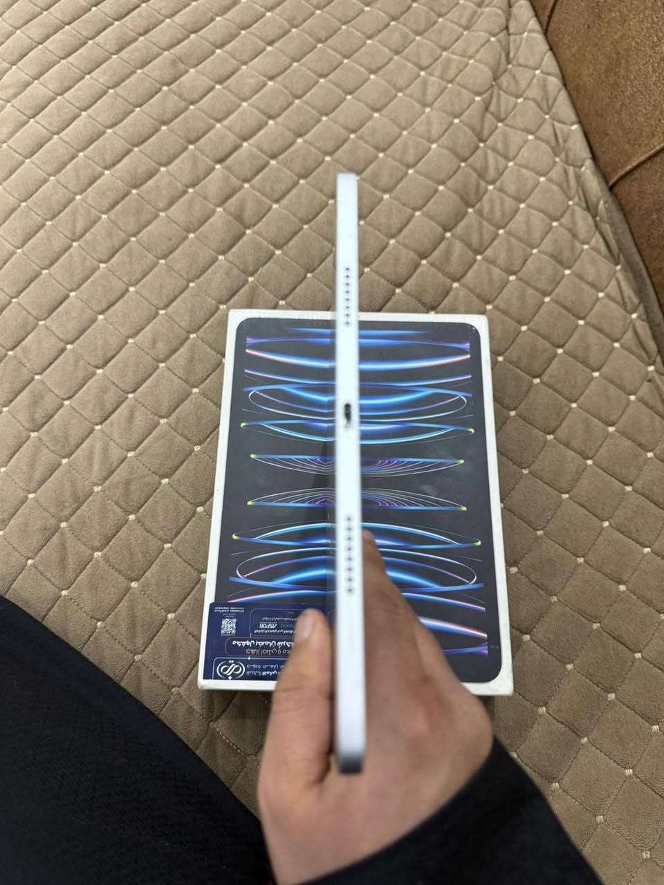 السلام عليكم اخوان عندي ايباد M2 الشاصي نضيف  الجهاز مبدل ايسي اصلي
مايطلع بالحاسبه مبدل بي شي ذاكرته 256 
 سعره 600 مكاني بغداد مدينة الصدر 
للأستفسار *********** 
***********
