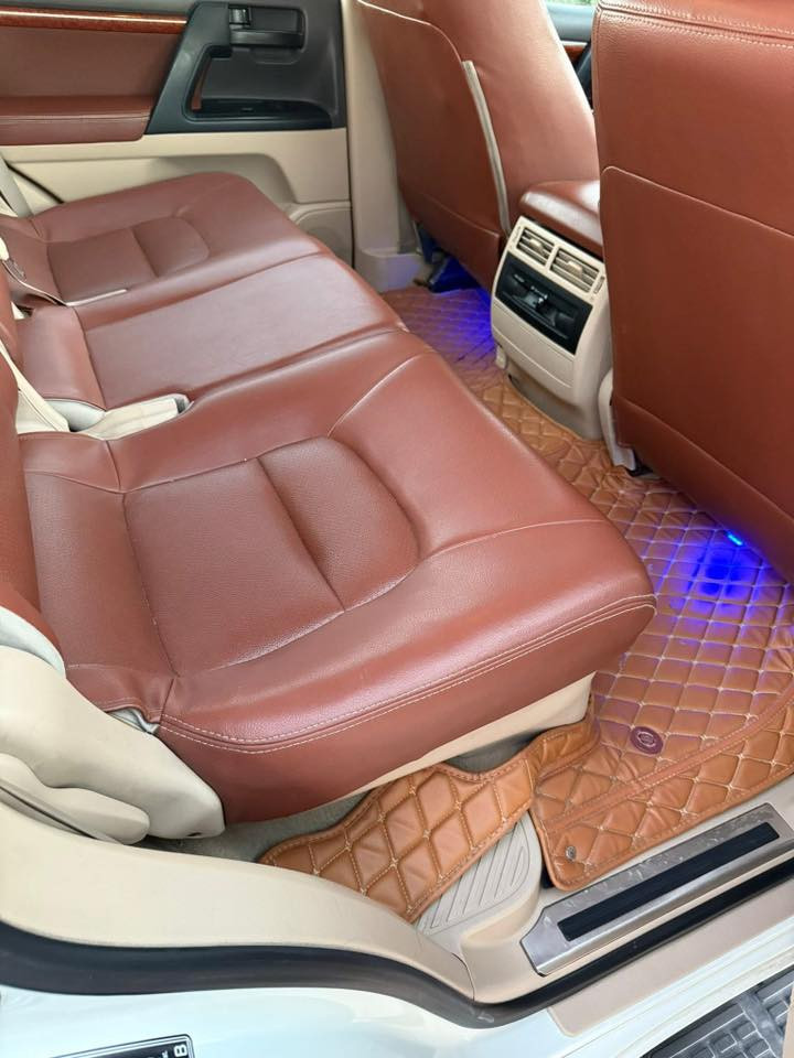 للبيع…. 

⛔️لاندكروزر جكساره موديل ٢٠١٢ ,V8 4700
⛔️مكفول عدا بارد بكد الأصبع باب الجنطه و بلجاملغ الأمامي صغير جداً(مينذكرن لكن للامانه )صورهن مرفقات بلمنشور 
⛔️رقم بغداد نكليزي بااسمي 
⛔️مكان السياره نجف 
⛔️سياره بريم (ميحتاج اذكر مواصفات البريم معروفه)
⛔️سعر ٣٦٥ورقه وبيها مجال للاستفسار ***********
