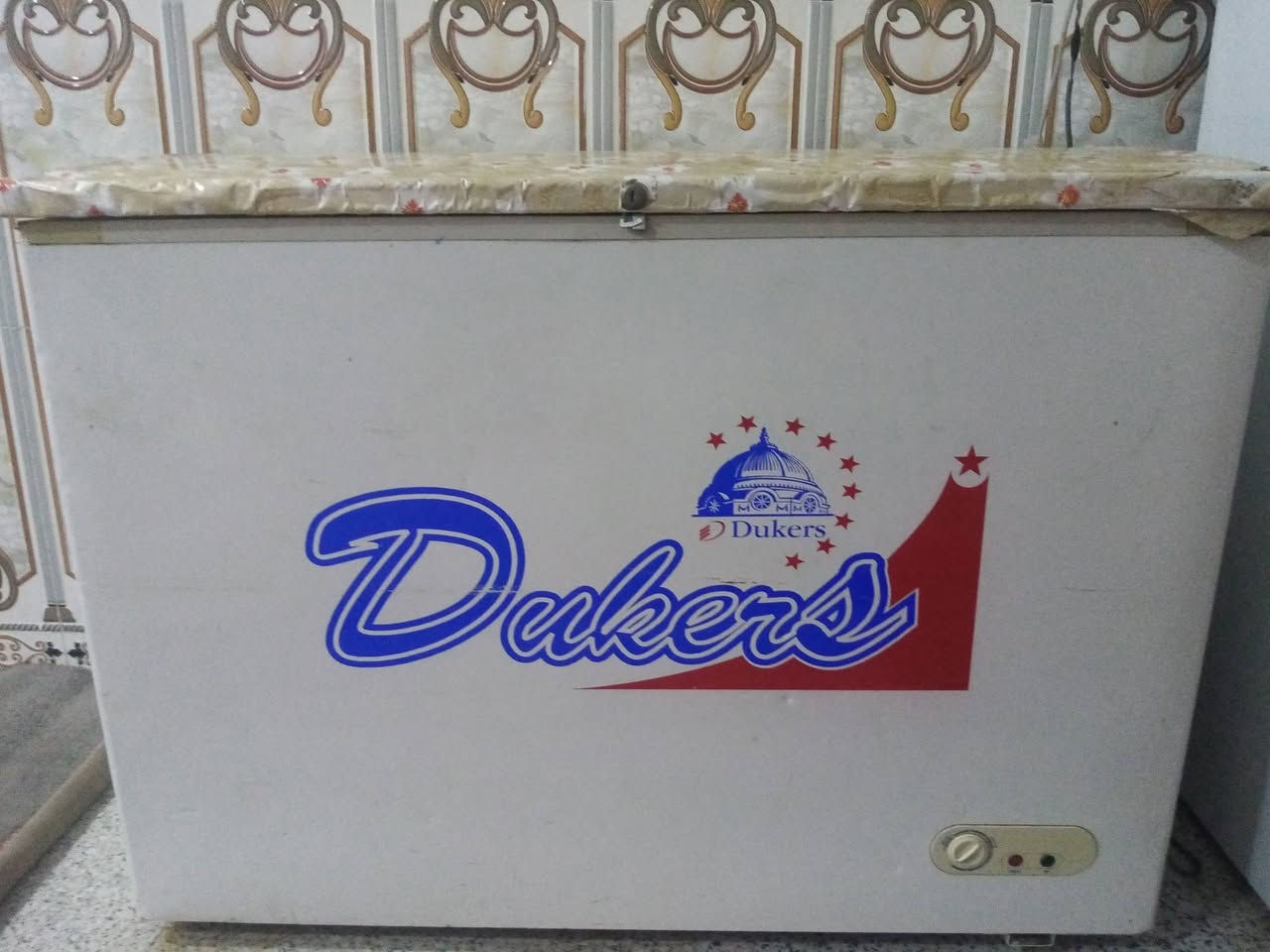 مجمده للبيع سعر 200 بيه مجال مكان بعقوبه تقاطع الساده ***********
