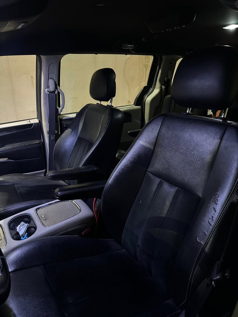 للبيع دوج كرفان 2017 كلين بدون حادث
رقم بغداد SXT

ماشية 140m

7 راكب كشنات مفصل

أبواب كهرباء+ جنطه كهرباء

$19,500وبيها مجال

بغداد

***********
