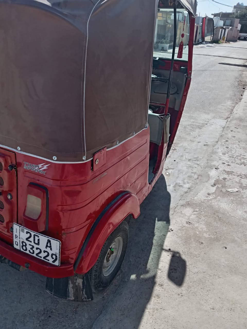 السلام عليكم ورحمة الله وبركاته
تكتك 18للبيع رقم وسنوية رقم ديالى ثاني يوم احولك 
مابيها اي نقص كبل الشارع خيرمن اللة جاهزة الاستفساراتصل ***********
