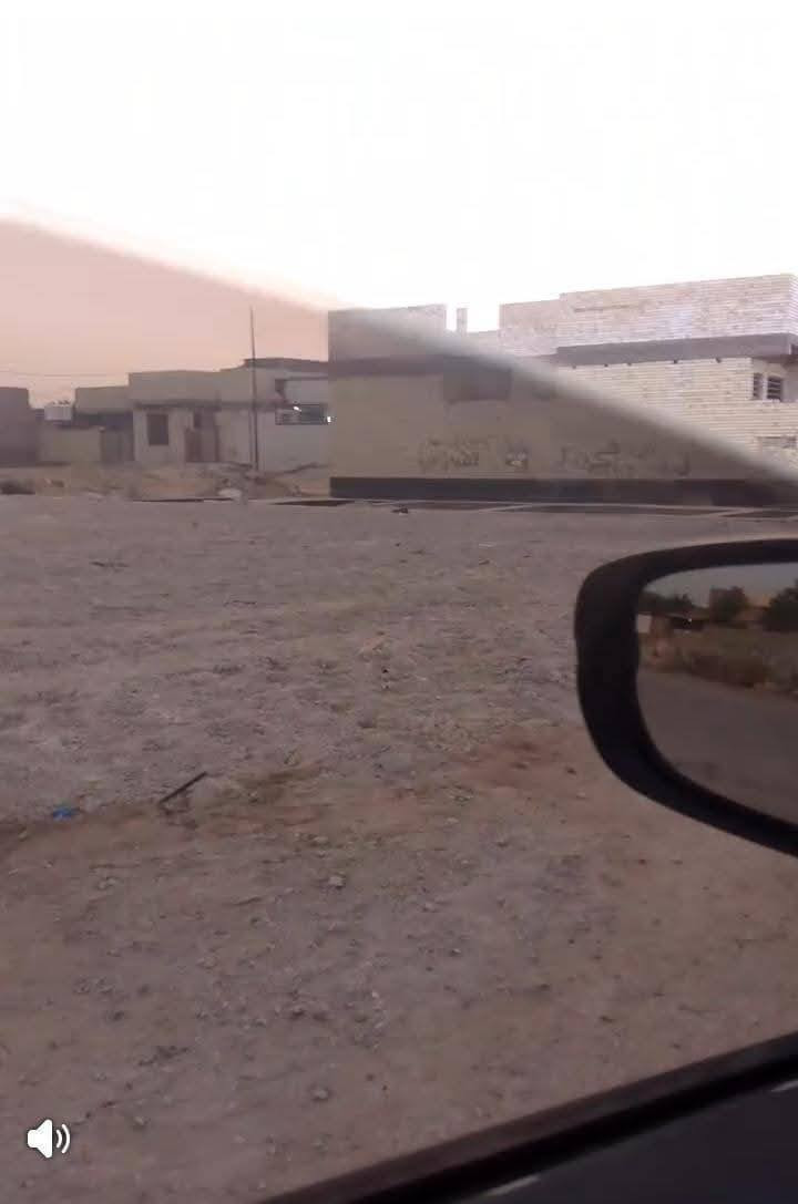 قطعه أرض مساحه 100 متر طابو زراعي سند 25 
 واجه 5 / نزال 20 ، تقع على شارع 12 متر ( تبليط مجاري كهرباء ماء مدرسه مستوصف ) 
تبعد من الشارع العام شارع الرابط 100 متر او اقل 
تبعد القطعه من الأمام الحسين ع ، 7 سبعه كيلو متر 
العنوان قرب مجمع العتبه العباسيه المقدسه ، قرب فلل محمد حلوه شارع الرابط 
سعر 25مليون   
 للتواصل اتصل على الرقم أو مراسله الصفحه ***********
