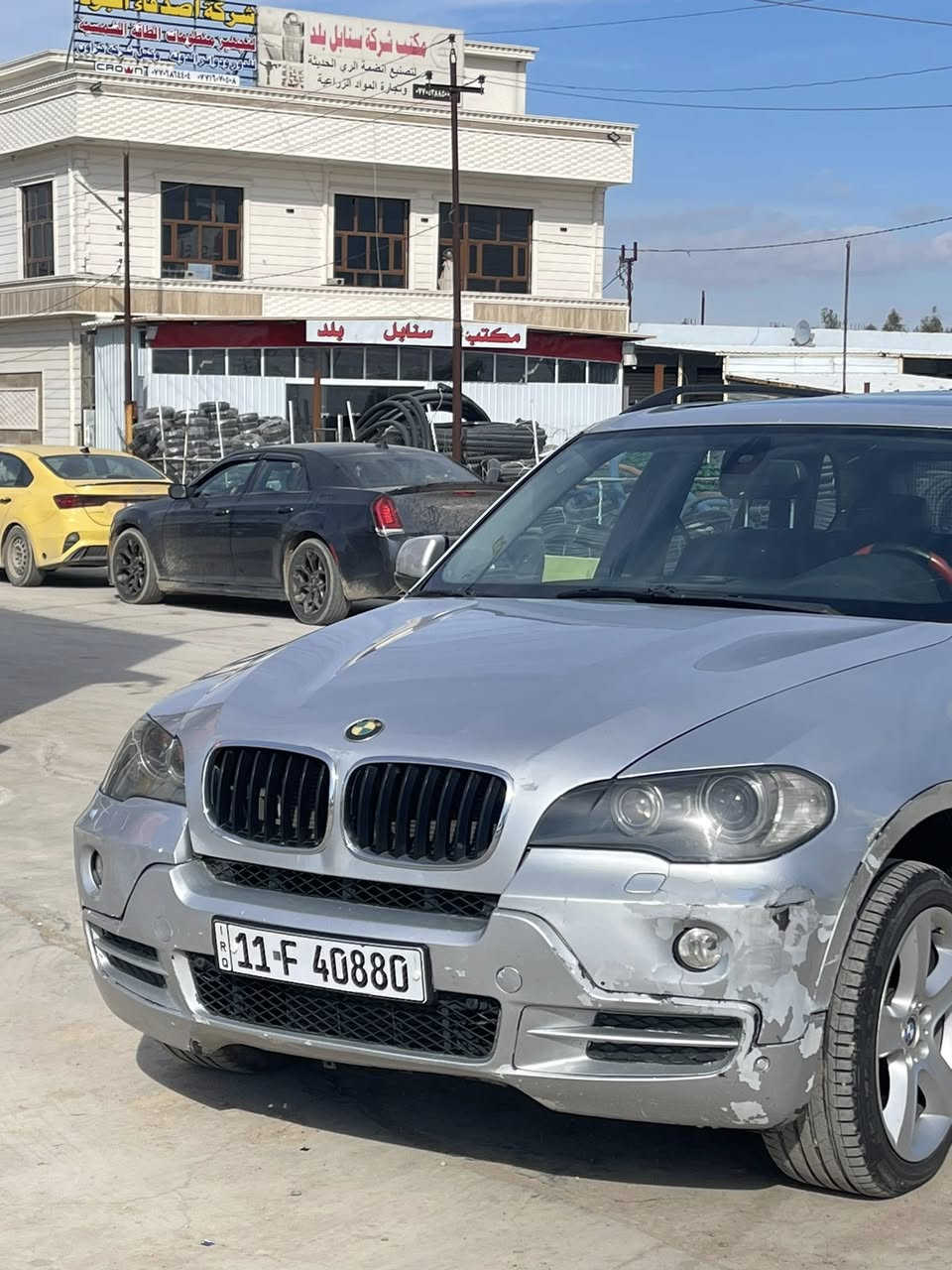 ‏سلام عليكم
‏بي أم X6 موديل 2007
‏رقم بغداد شرط التحويل
‏مكينة ستة سلندر كاز 
‏تون ￼ تيربو مكينة كفالة
‏ السيارة فول مواصفات
لمتت ‫1‏÷1‬ 
‏السيارة كفالة  من الصبغ 
‏السعر 105 بيها مجال بسيط
‏استفسار رقم الهاتف
 ***********
