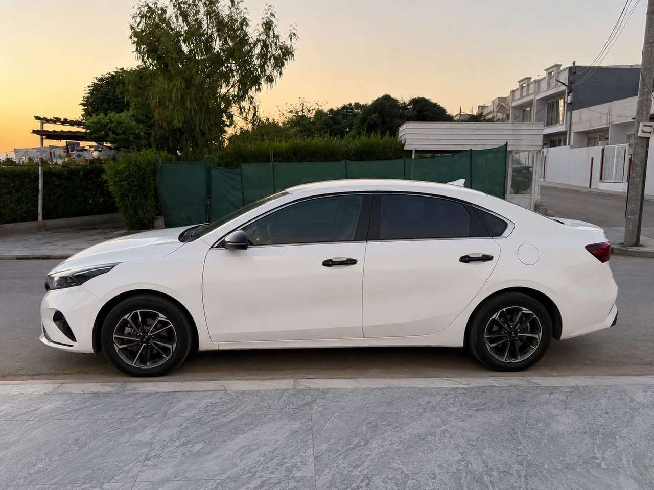 Kia K3 2024
سياره صفر اربيل قطعتين تعديل خفيف  فقط.

* لون أبيض/ ره نگ سپى 
* جير أوتوماتيك
* فتحة سقف / سقف سلايده
* داخلية جلد
* السيارة بدون مصروف
* جاهزة للفحص / خازره بو فحص 
گير و مكينه بشرط الفحص 
* موجودة في أربيل
-لسعر / نرخ= *********** WhatsApp أربيل, العراق
