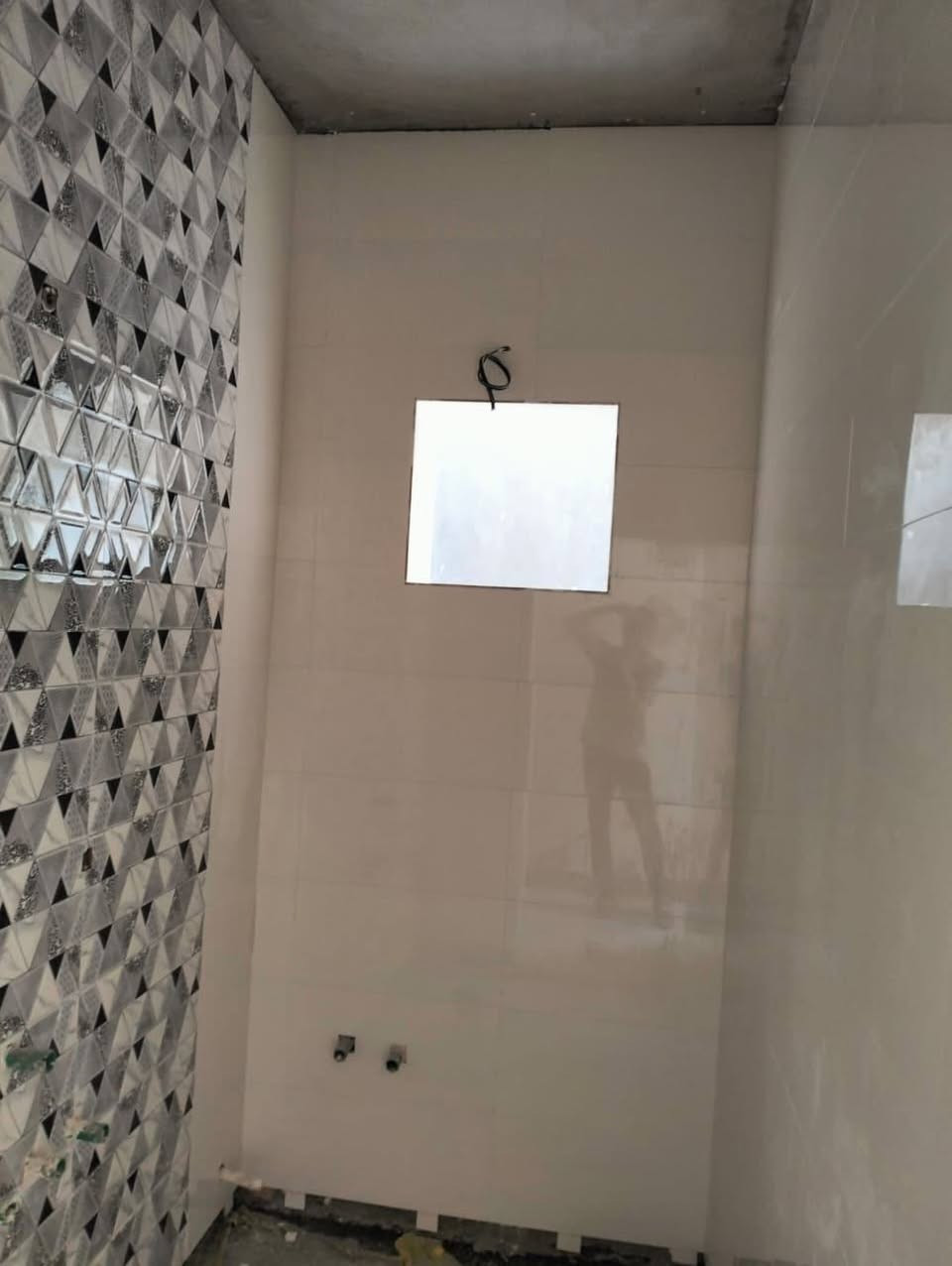 السلام عليكم اخواني الأعزاء
كادر مصري مختص في تطبيك السيراميك 
امانه الله شغل درجة أولى 
الي حاب يتواصل معي طلعت مراد
رقم الهاتف: ‭0774 790 8350‬
