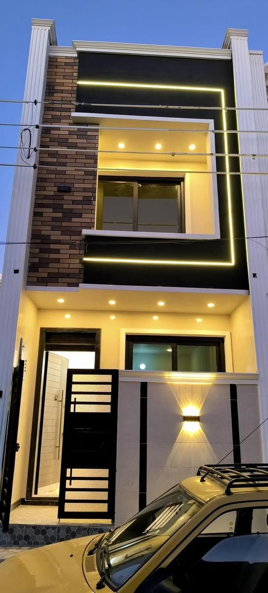 دار للبيع مساحه ٥٣ متر الواجهه ٤ نزال ١٣ وربع  الخدمات كهرباء ماء مجاري تبليط 📍ارض زراعيه سند ٢٥ قرار  محكمه منو وغرفه عدد ٣ وحولي وسطح بناء جديد باب قاصه شبابيك المنيون ابوب تركي البيت عل اخر حبه 

المراجعه والاستفسار مكتب بيت الاحلام للعقار والمقولاات العامه 

*********** ابو سيف 📍

بغداد الشعب حي البساتين شارع 📍📍القناه مدخل الشقق سبع ابكار
سقوف مغربيه شبابيك المنيون 
بوب داخليه تركيه 
باب قاصه
