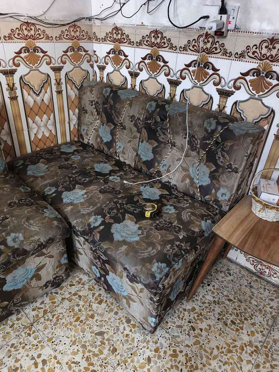 ديوان خمس قطع كل قطعه 125سم تزكام على وضعه 70الف عنواني الحريه *********** يحتاج. ادامه
