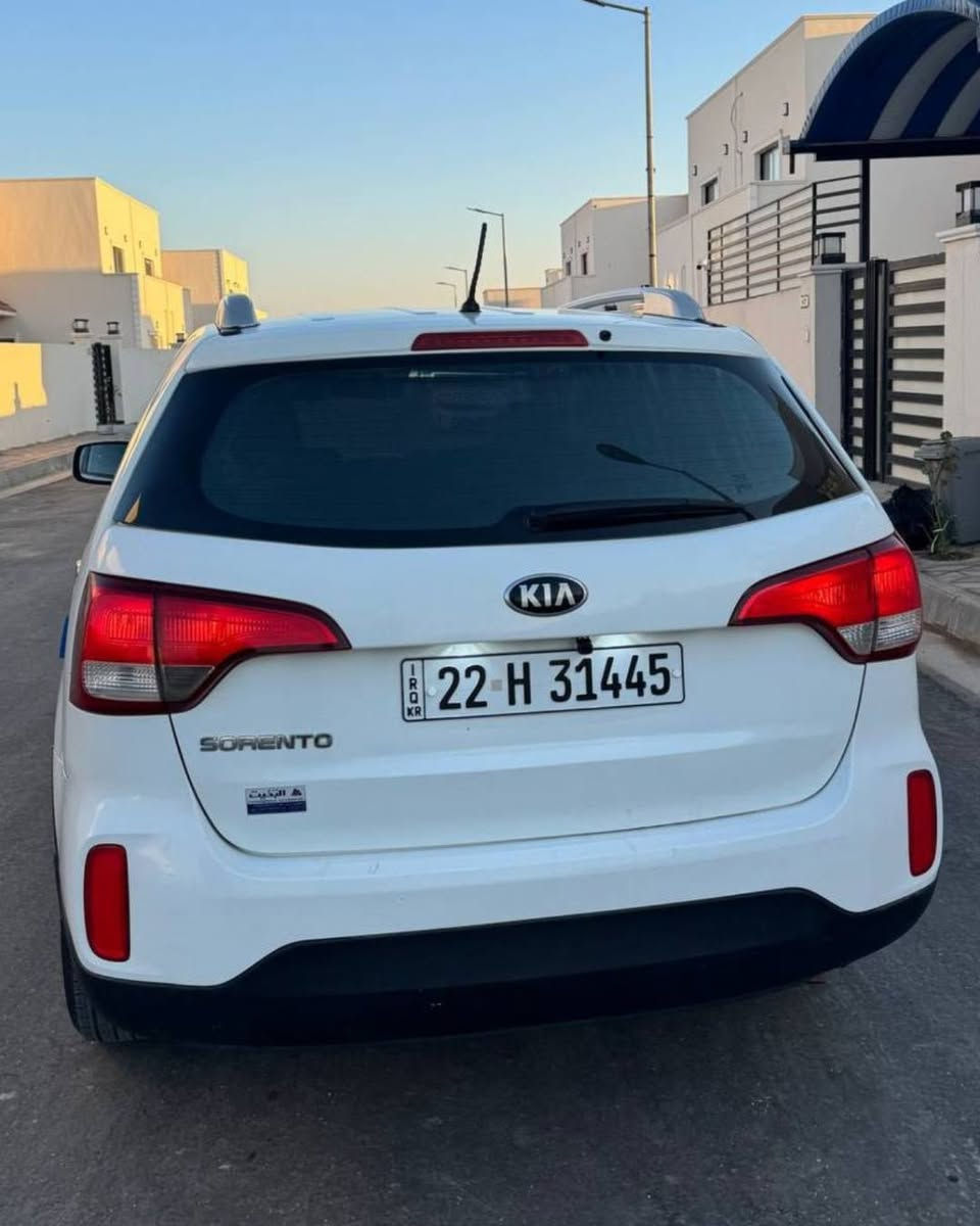 السلام عليكم
سورنتو 2014 وارد خليجي  رقم اربيل الدولي باسمي وكتله أو تحويل هزه سنويه كله جديد سياره بيه رشات صبغ بدون دواخل شاصي لغد مكفولات مكفوله من التجيه أو الكلبه رشات صبغ فقط مكينه 2400 دوش مكينه جديده و مكفوله بدون تنقيص بدون تبخير مكينه كير ع فحص سياره شاشه كامرا دواره وضعيات قياده مانع انزلاق تحكمات استيرن جهتين دواخل لونين يبجي واسود دواخل مدوشمه تبريد ثلج صدر تايرات جدد سياره جديده 
السعر 130 وبيه مجال مكاني ديوانية 
***********

