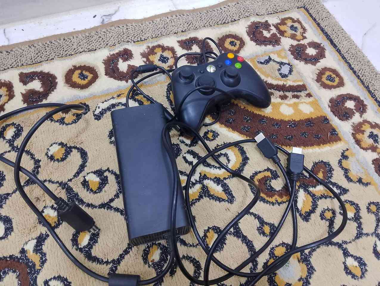 يا الله 

توفر Xbox 360 sliem 

ملحقات جهاز 
محولة الاصليه 
جوستك عدد1 واير 
 واير hd 
كامل كل ملحقاته 

حجم الهارد 250 گيگه 

الجهاز داخله 48 لعبه كلهن شغالات  

مكاني ناصرية 
يوجد توصيل 

السعر     110 ألف


**إذا كنت صاحب هذا الإعلان وتريد حذفه لأي سبب، رجاءا أرسل رسالة إلى الدعم الفني**