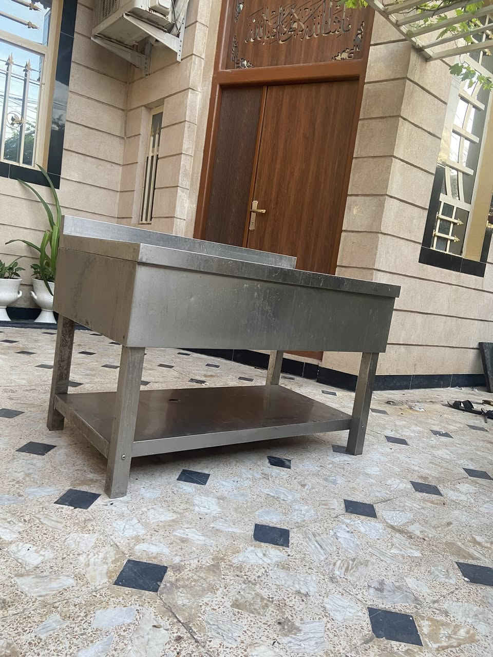 سنك مطعم ستيل للبيع التواصل على الرقم *********** او واتساب
