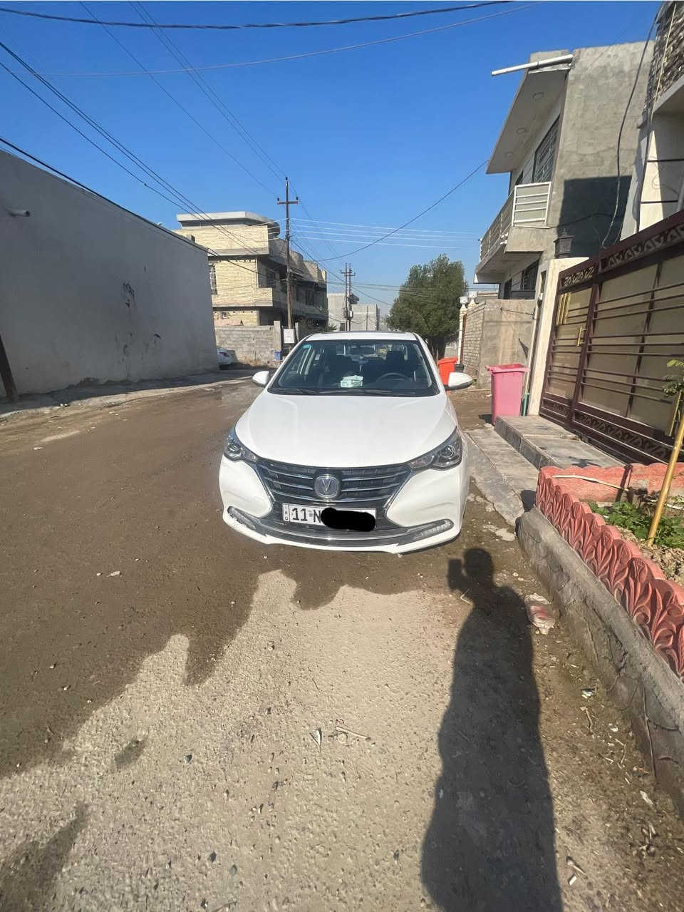 السلام عليكم 
شانجان اللسفن ٢٠٢٤ 
السياره ماشيه ٣٠ الف بعدها تحت الضمان
سونارها مرفق بالصور 
السياره استخدام شخصي السعر ٩٥ وبيها مجال 
رقمي ***********
