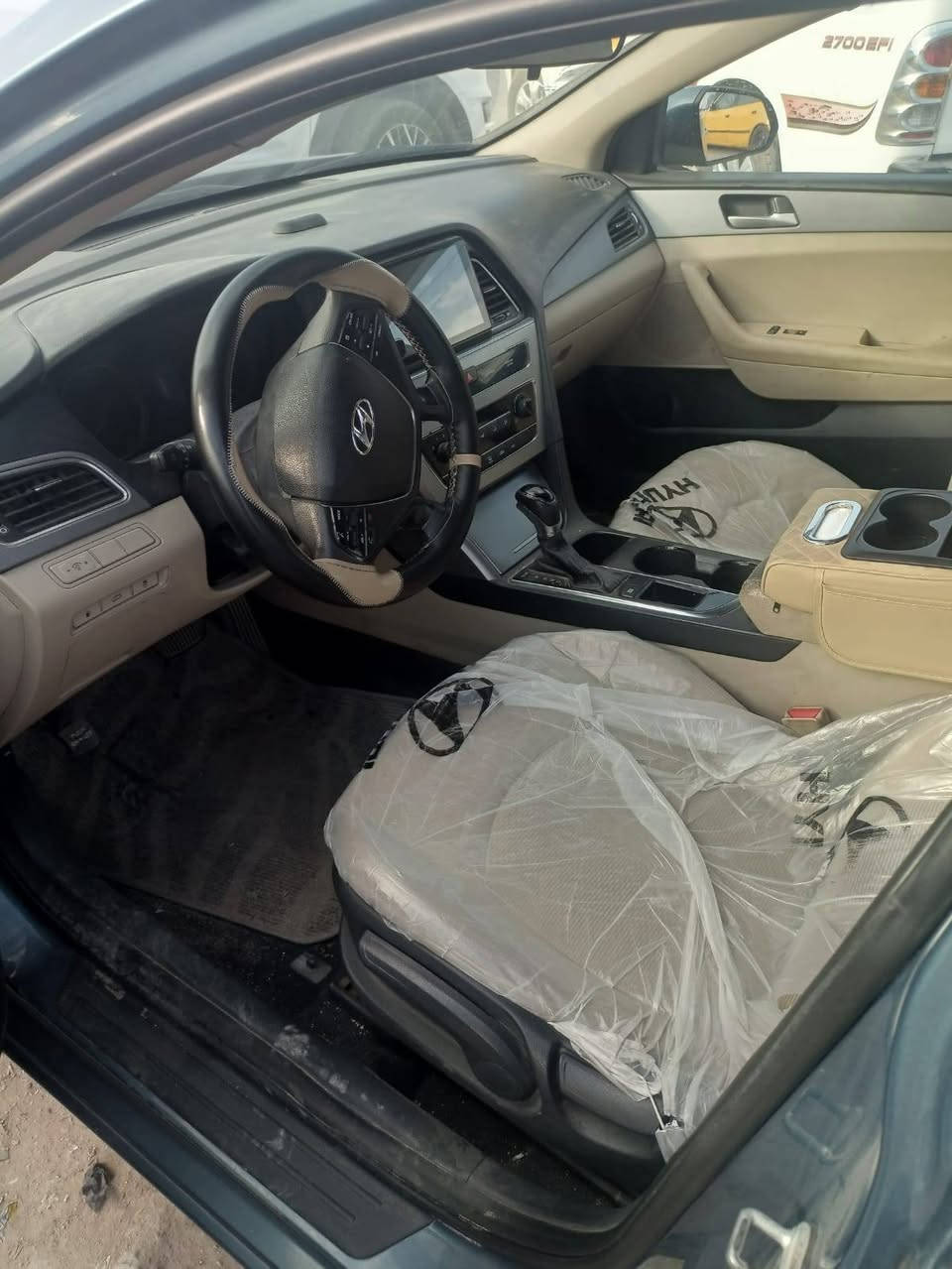 سوناتا 2017 ❤️وراد امريكي بيها صبغ بنيد وجاملغ مكينه 2400رقم اربيل الالماني سنويه صاقطه ❤️السعر 115وبيها مجال الاصال على الرقم ‏‪0771 310 9138‬‏ سيد صالح الموسوي ❤️المكان كربلاء المقدسة
