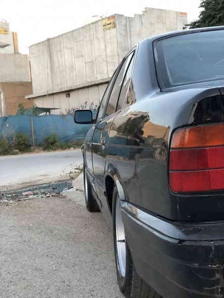 لەسەر ئیزنی ئادمین بیئیێم مۆدیل ١٩٩٠ مەکینە٥٢٠کەپس گێڕ عادی بێ دەعم و لێدراو گێڕ و مەکینە بە شەرت
٢٥٠ مەسرەفی تیا نیە کامل کارەبایی گیانی ئیش ئەکات کوشن جلد 
دوو جام کارەبا
پێش پان رەقەم باریک بەشەرتی تەحویل خەرامەو براوە نرخی ٤٨ گەلاو معامەلە ژم/***********
