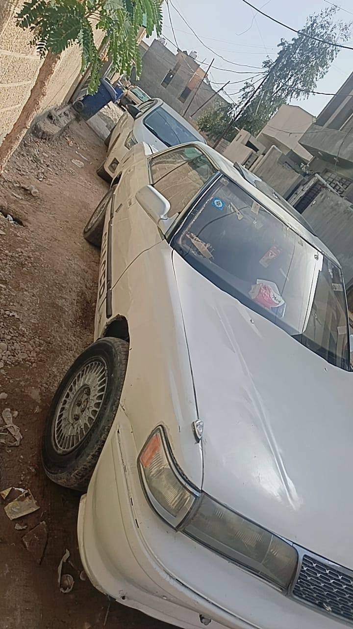 السلام عليكم مارك شيزر موديل 92 
تخم تاير صدر امامي خلفي جديد مكينه لاصرف ولاتبخير السياره مصبوغه عام للجماليه 
كهربائيات كلها شغاله من الدعاميه للدعاميه وغرفتها جديده دوشمه جديده سنويه لل29 هزه جديدة شرط التحويل رقم ديالى 
السعر ٣٠ وبيها مجال قليل 
مكانها بغداد التاجيات اركية وفاظل

 ***********
ترهم مراوس حسب القناعه
